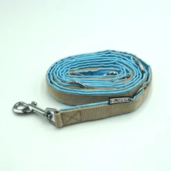 BUMER Hundeleine, gepolstert, Länge 200cm OXFORD-Farbe Gletscherblau Gurtband-Breite 20 mm Gurtband-Farbe PREMIUM Soft Beige Ringe & Karabiner silberfarbig