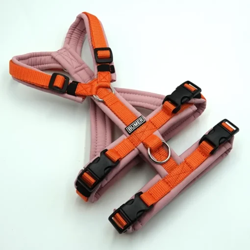 BUMER SICHERHEITSGESCHIRR Hundegeschirr, gepolstert Grösse: XS Softshell-Farbe: Rosenquarz, Gurtband-Breite: 15 mm, Gurtband-Farbe: orange, Bruststeg: mit geteiltem Bruststeg, Ringe: silberfarbig (Edelstahl), Extras: Schmale Polsterung