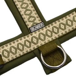 BUMER BOHO Hundegeschirr, gepolstert ohne geteilten Bruststeg, Größe L, Gurtband Olive, Softshell Olive, Ringe silberfarbig (Edelstahl), Schnallen DURAFLEX®