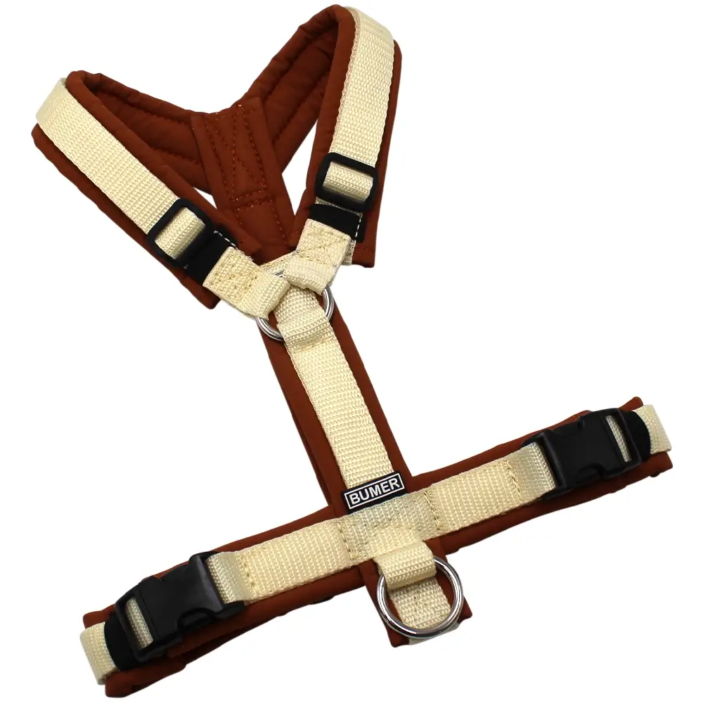 BUMER Hundegeschirr, gepolstert ohne geteilten Bruststeg, Größe S, Gurtband Natur, Softshell Karamell, Ringe silberfarbig (Edelstahl), Schnallen schwarz (DURAFLEX®)