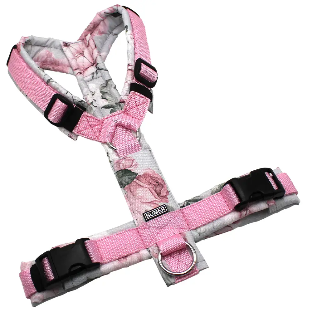 BUMER Hundegeschirr, gepolstert ohne geteilten Bruststeg, Größe M, Gurtband PREMIUM X Rosenzart, OXFORD Rosen, Ringe silberfarbig (Edelstahl), Schnallen schwarz, Applikation