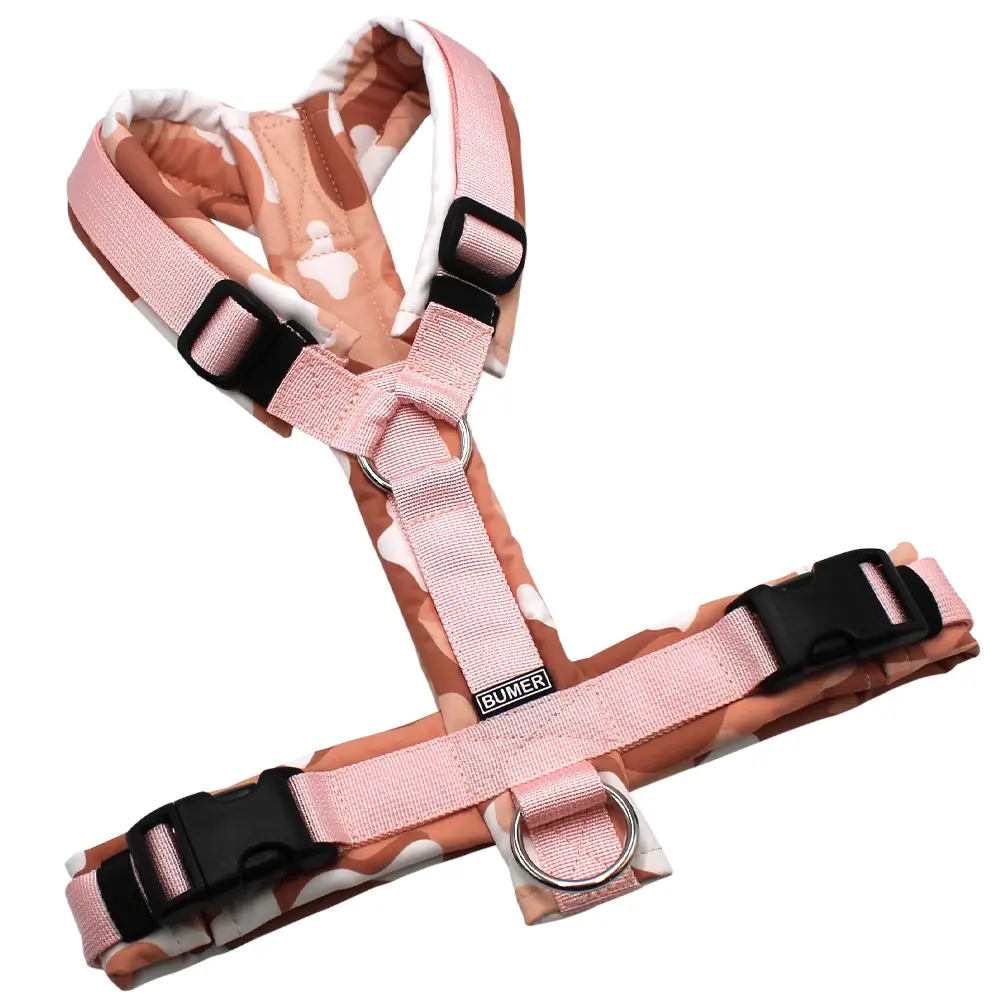 BUMER Hundegeschirr, gepolstert ohne geteiltem Bruststeg, Größe M, Gurtband PREMIUM Blush Petal, Softshell Camouflage Dusty Rose, Ringe silberfarbig (Edelstahl), Schnallen schwarz (DURAFLEX®)
