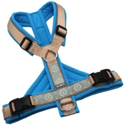 BUMER BOHO Hundegeschirr, Größe M, Gurtband PREMIUM Soft Beige, Softshell Himmelblau, Ringe silberfarbig (Edelstahl), Schnallen schwarz (DURAFLEX®), Paspel Hortensien grau REFLEX (komplett), Bruststeg geteilt (flach)