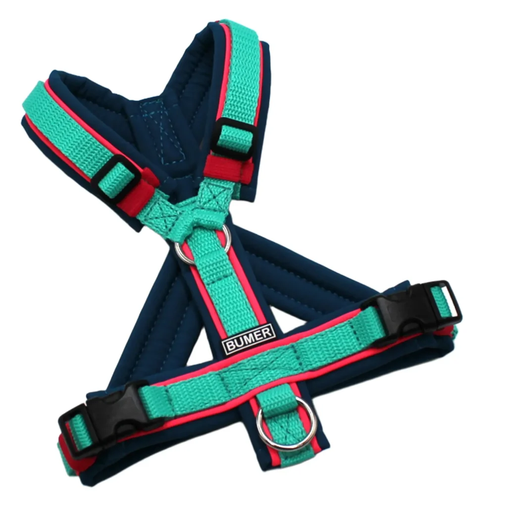 BUMER Hundegeschirr, Größe XXS/XS, Gurtband PREMIUM X Minze, Softshell Tiefseeblau, Ringe silberfarbig (Edelstahl), Schnallen schwarz (DURAFLEX®), Paspel Neonpink (komplett), Bruststeg geteilt