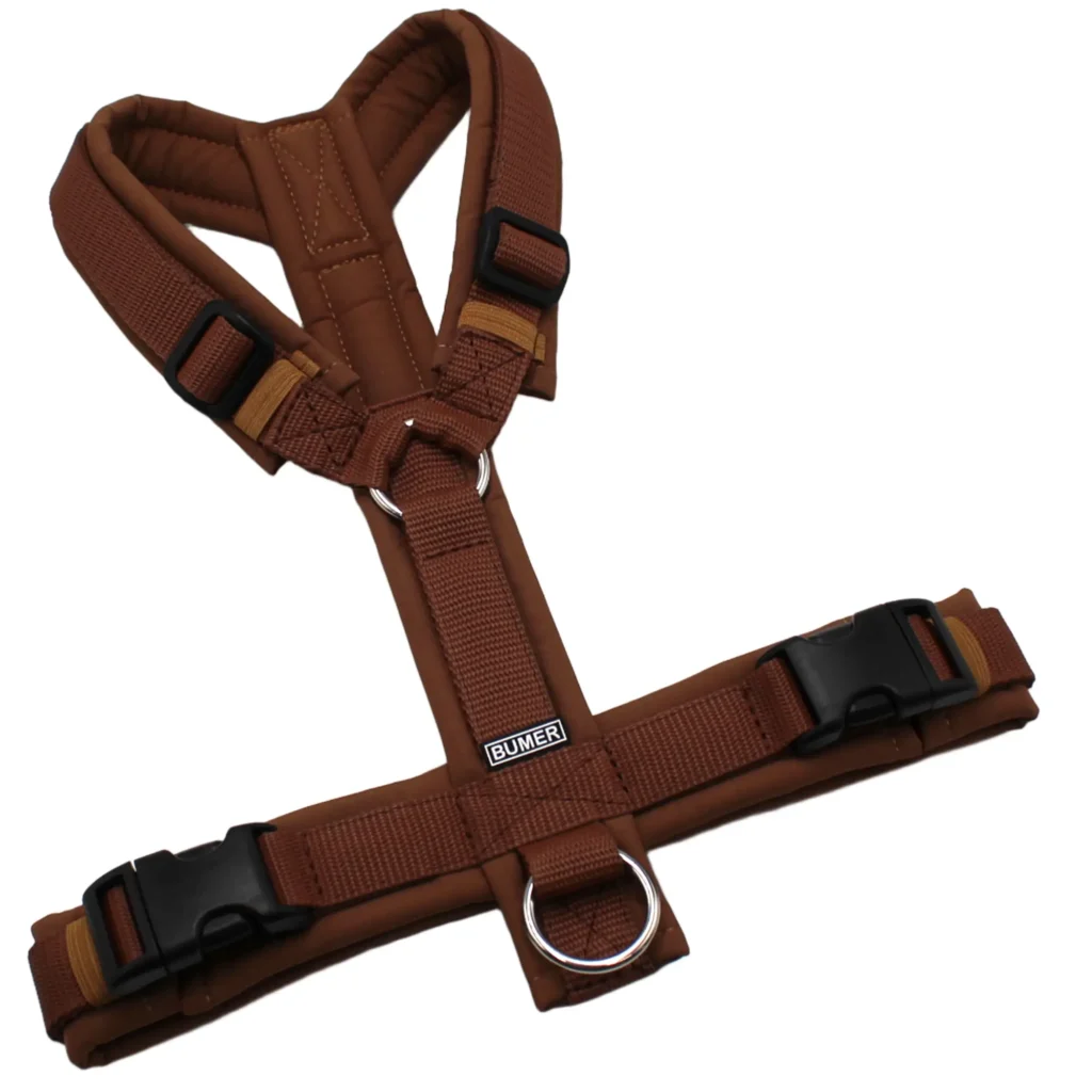 BUMER Hundegeschirr, gepolstert, Größe M, Gurtband hellbraun (Standard PLUS), Softshell Kupferkastanie, Ringe silberfarbig (Edelstahl), Schnallen schwarz (DURAFLEX®), Gummi Bronzebark