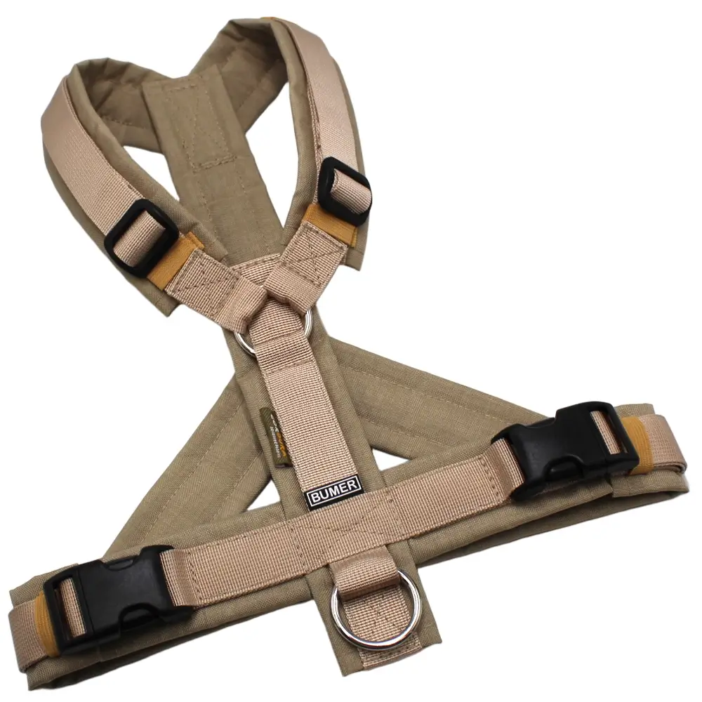 BUMER Hundegeschirr, Größe M, Gurtband PREMIUM Soft Beige, CORDURA® Sand, Ringe silberfarbig (Edelstahl), Schnallen schwarz (DURAFLEX®)