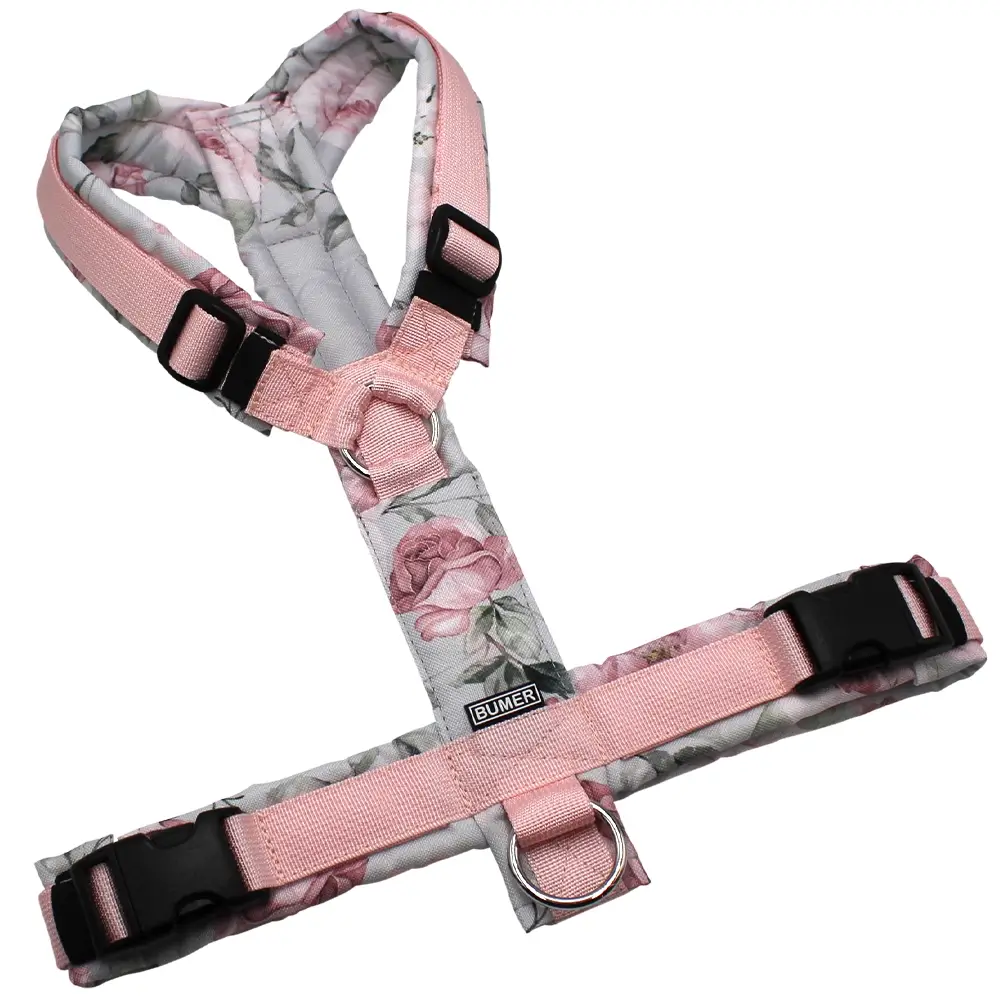 BUMER Hundegeschirr, gepolstert, Größe M/L, Gurtband: PREMIUM Blush Petal, Oxford: Rosen, Ringe: silberfarbig (Edelstahl), Schnallen: schwarz (DURAFLEX®), Applikation