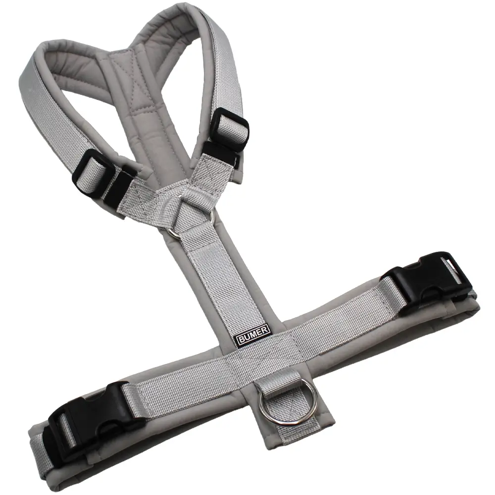 BUMER Hundegeschirr, gepolstert ohne geteilten Bruststeg, Größe M/L, Gurtband PREMIUM Muschelgrau, Softshell Hellgrau, Ringe silberfarbig (Edelstahl), Schnallen schwarz (DURAFLEX®)