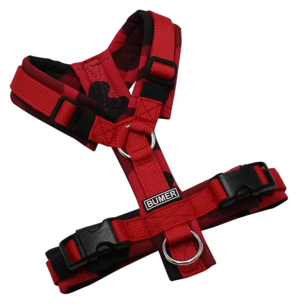 BUMER Hundegeschirr, gepolstert ohne geteilten Bruststeg, Größe XXS, Gurtband: PREMIUM Flammenrot, Softshell: UNDERCOVER TO CHRISTMAS, Ringe: silberfarbig (Edelstahl), Schnallen: schwarz