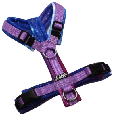 BUMER Hundegeschirr, gepolstert ohne geteilten Bruststeg, Größe XXS/XS, Gurtband: Violet, Softshell: GALAXY, Ringe: silberfarbig (Edelstahl), Schnallen: schwarz