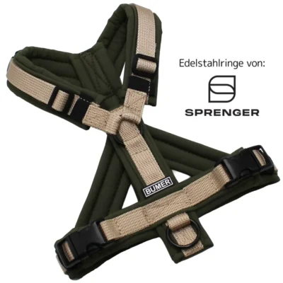 BUMER Hundegeschirr mit geteiltem Bruststeg, Softshell: Olive, Größe: XXS/XS, Gurtband: PREMIUM Soft Beige, Ringe: schwarz (Edelstahl), Schnallen: schwarz ( DURAFLEX®)