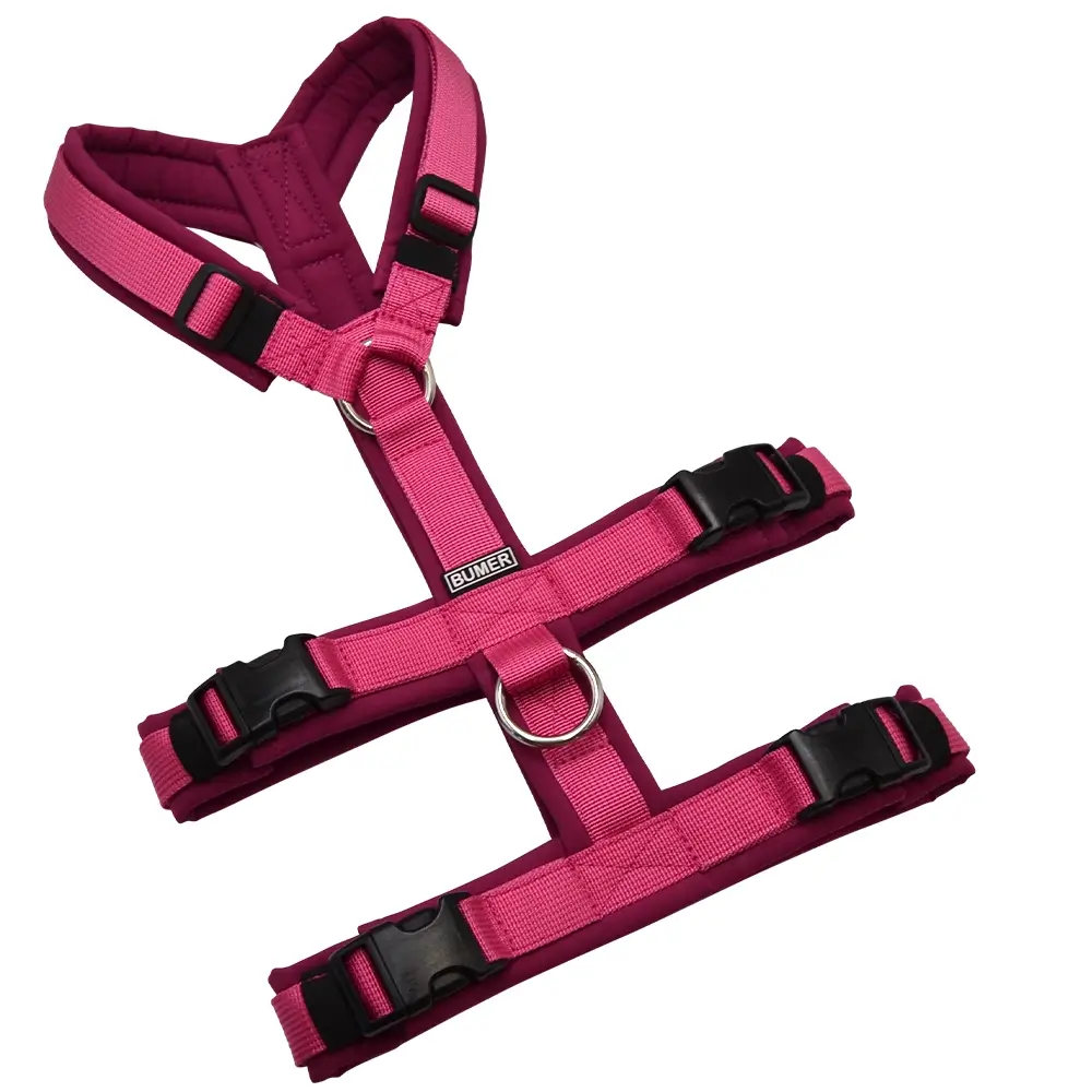 BUMER Sicherheitsgeschirr, gepolstert ohne geteilten Bruststeg, Größe S, Gurtband: PREMIUM Himbeer Sorbet, Softshell: Plumbrace, Ringe: silberfarbig (Edelstahl), Schnallen: DURAFLEX®